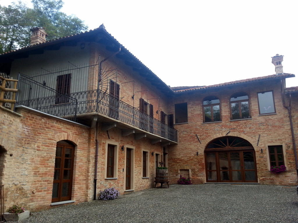 Dimora Cortese Castagnole delle Lanze ภายนอก รูปภาพ
