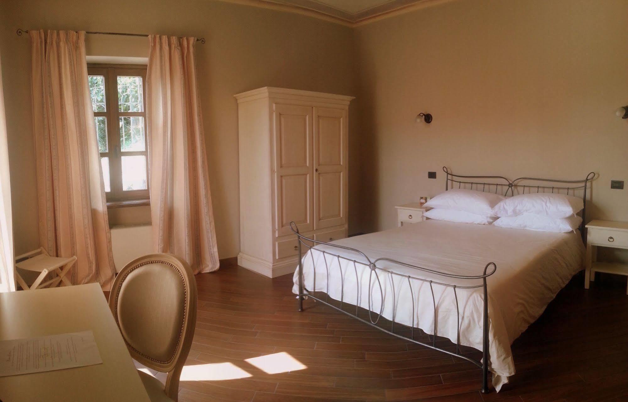 Dimora Cortese Castagnole delle Lanze ภายนอก รูปภาพ