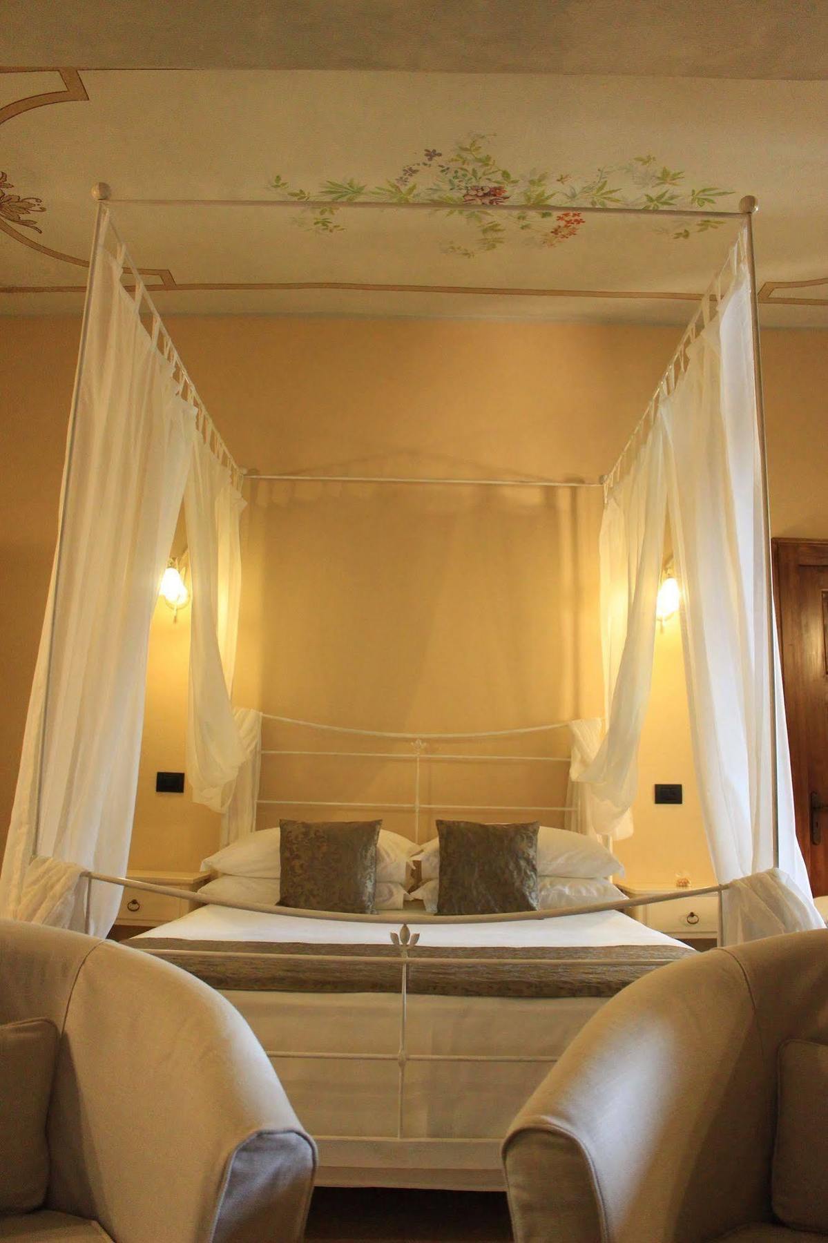 Dimora Cortese Castagnole delle Lanze ภายนอก รูปภาพ